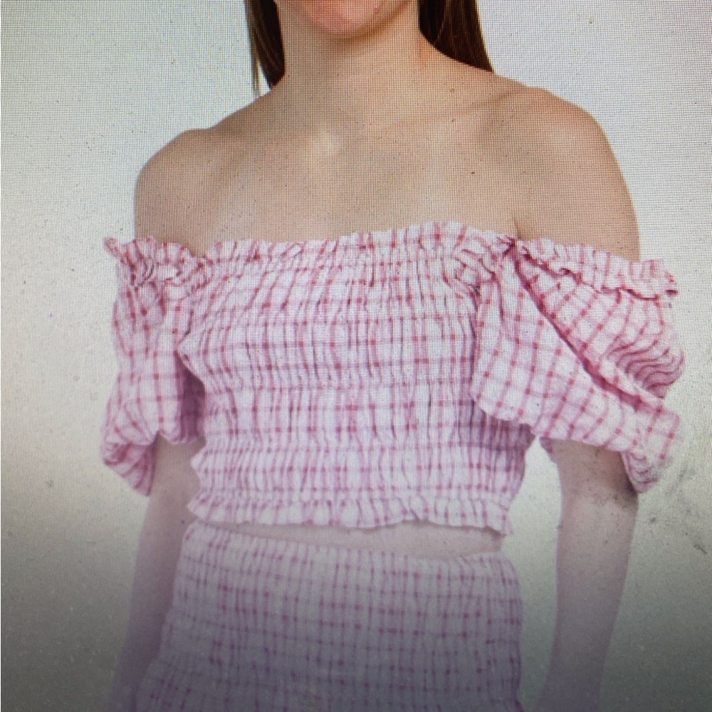 NWT English factory checkered smocked top.​